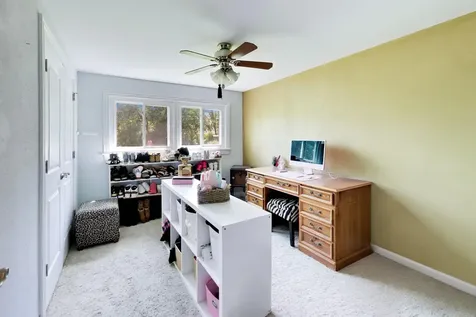 1113 West Weathersfield Way Schaumburg IL 60193