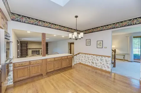 910 West White Oak Street Arlington Heights IL 60005