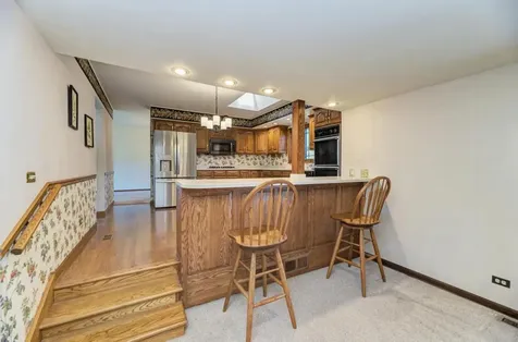 910 West White Oak Street Arlington Heights IL 60005
