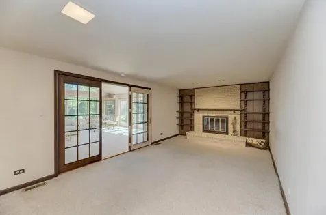 910 West White Oak Street Arlington Heights IL 60005