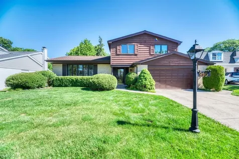 910 West White Oak Street Arlington Heights IL 60005