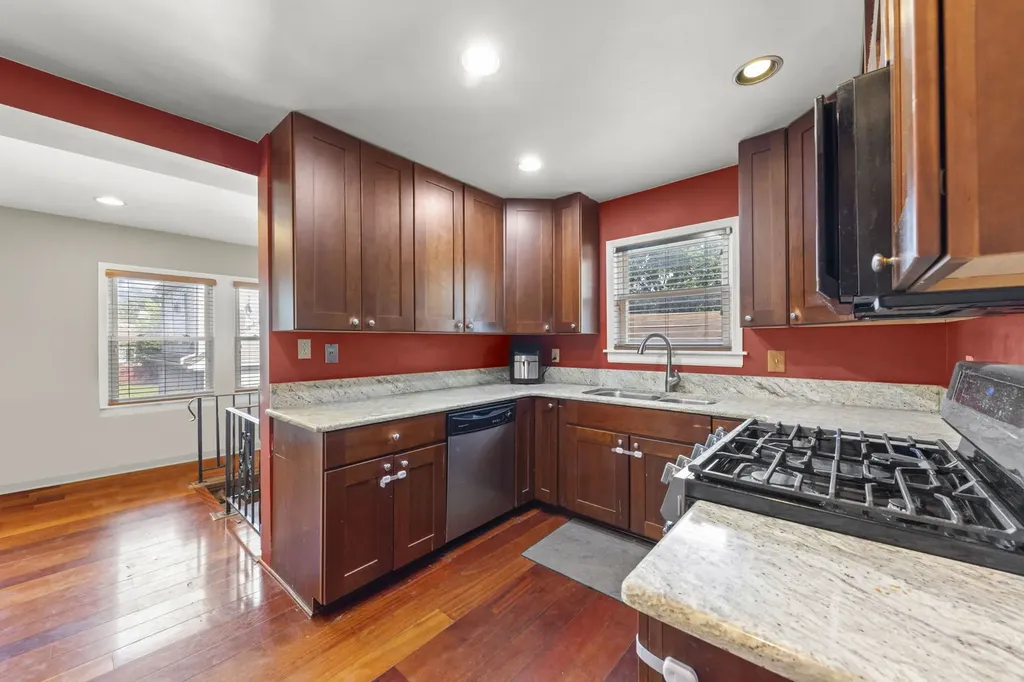 1217 Degener Avenue Elmhurst IL 60126