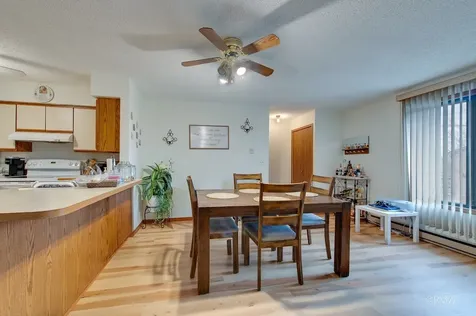 710 North Briar Hill Lane Addison IL 60101