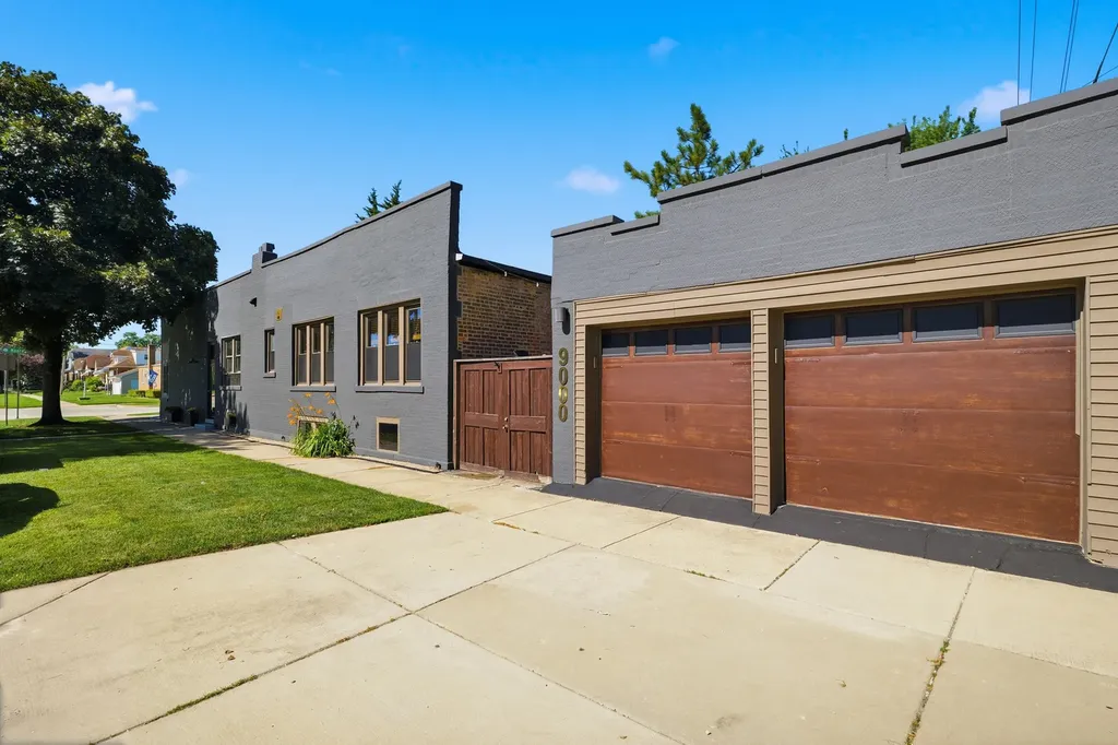 9000 Monroe Avenue Brookfield IL 60513