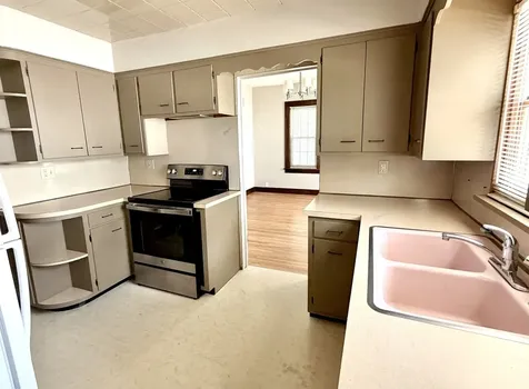 2822 6TH Street Peru IL 61354