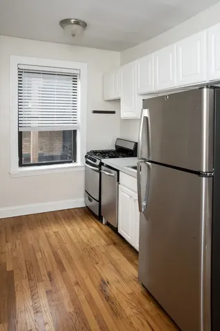 837 West Cornelia Avenue Chicago IL 60657