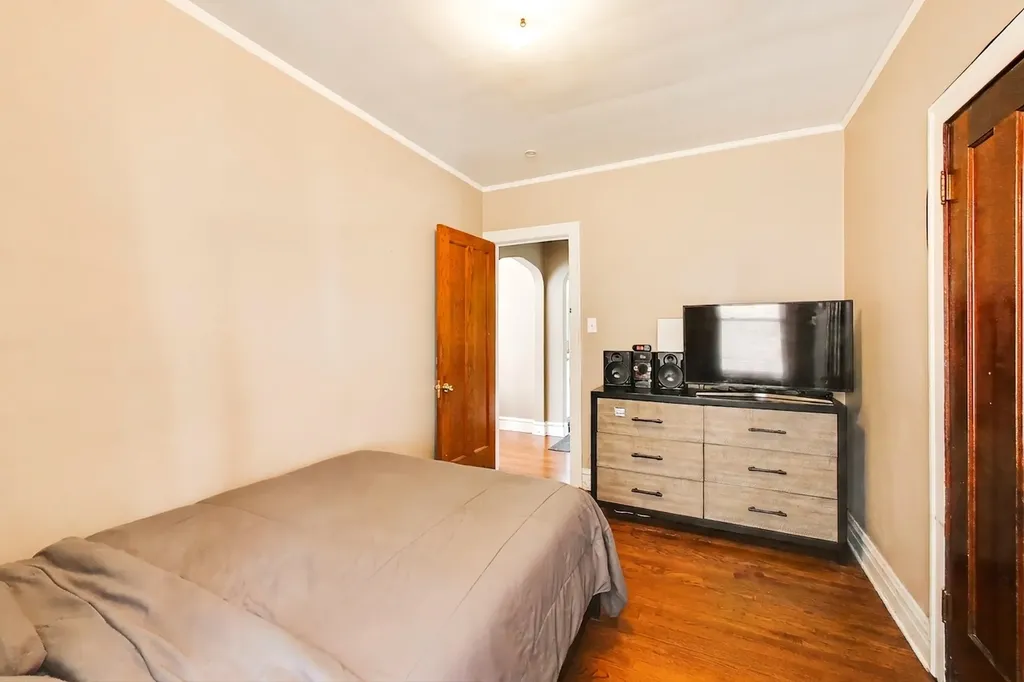 4048 North Major Avenue Chicago IL 60634