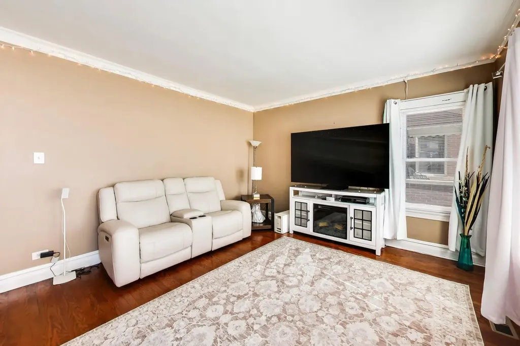 4048 North Major Avenue Chicago IL 60634