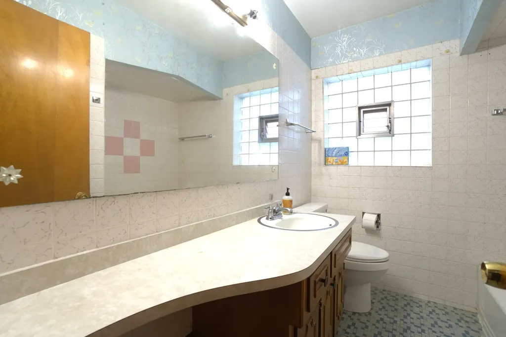 6501 South Kenneth Avenue Chicago IL 60629