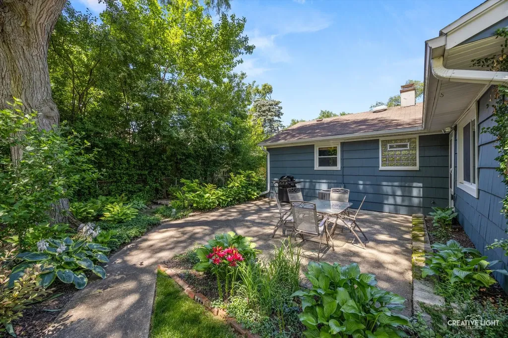 3419 Campbell Street Rolling Meadows IL 60008