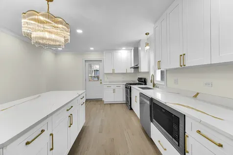6341 North Campbell Avenue Chicago IL 60659