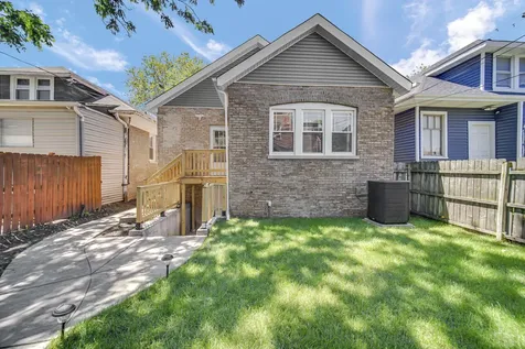 6341 North Campbell Avenue Chicago IL 60659