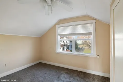 130 4TH Street Libertyville IL 60048