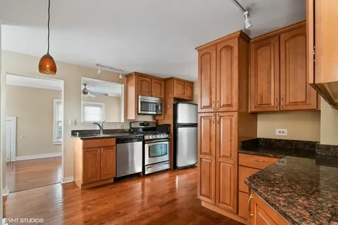 130 4TH Street Libertyville IL 60048