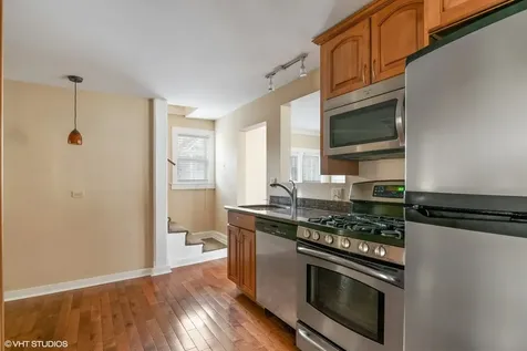 130 4TH Street Libertyville IL 60048