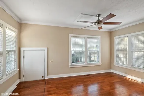 130 4TH Street Libertyville IL 60048