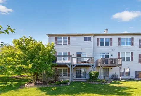 478 Peregrine Parkway Bartlett IL 60103