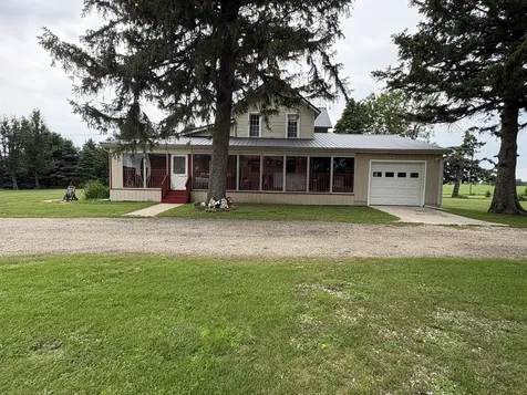 2563 Gurler Road Rochelle IL 61068