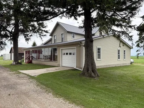 2563 Gurler Road Rochelle IL 61068