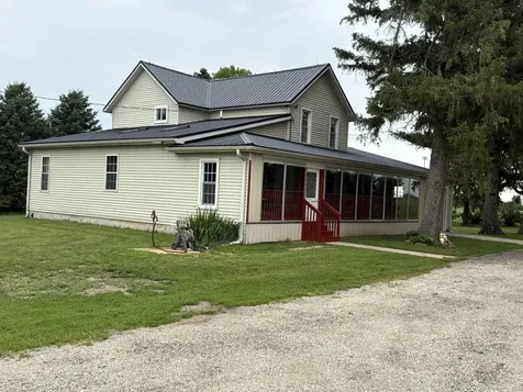 2563 Gurler Road Rochelle IL 61068