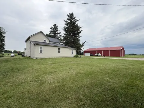 2563 Gurler Road Rochelle IL 61068
