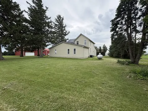 2563 Gurler Road Rochelle IL 61068