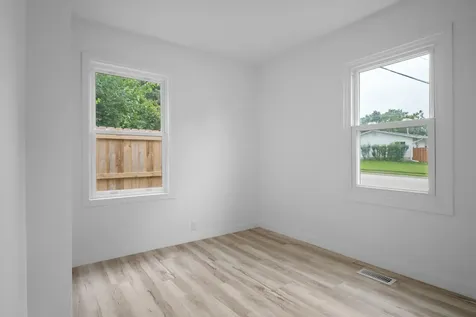 401 Kenyon Avenue Romeoville IL 60446