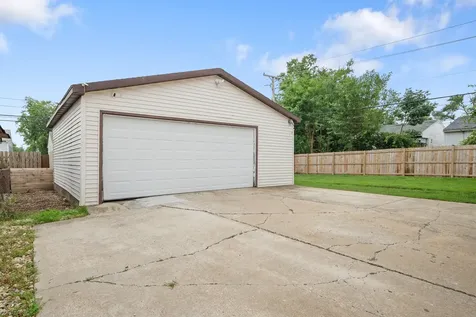 401 Kenyon Avenue Romeoville IL 60446