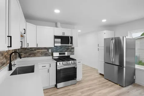 401 Kenyon Avenue Romeoville IL 60446