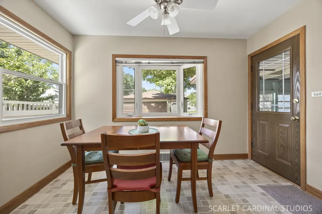 348 South Chase Avenue Lombard IL 60148