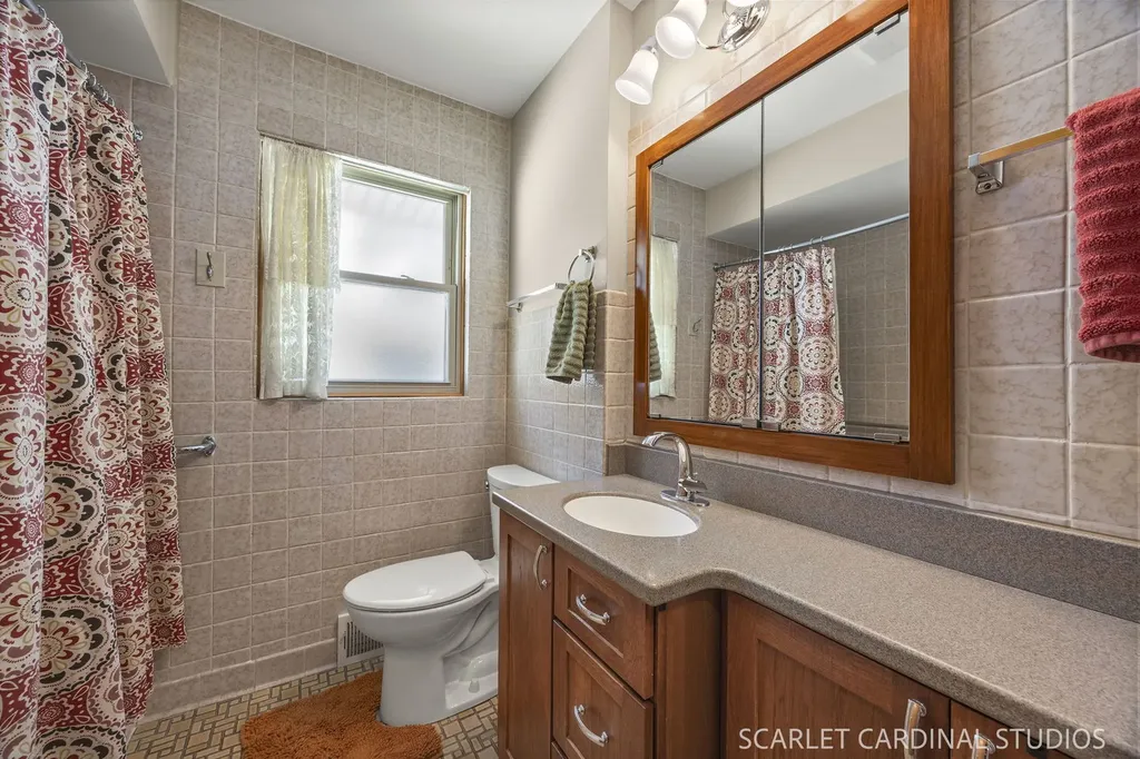 348 South Chase Avenue Lombard IL 60148