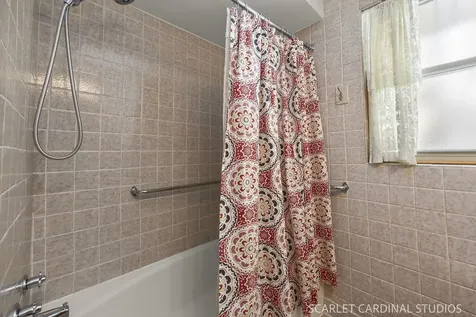 348 South Chase Avenue Lombard IL 60148