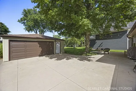 348 South Chase Avenue Lombard IL 60148