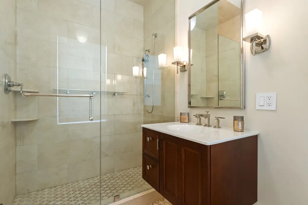 70 East Scott Street Chicago IL 60610