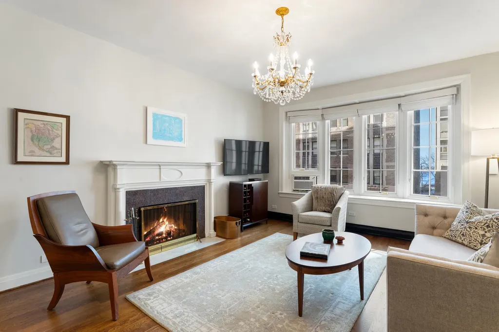 70 East Scott Street Chicago IL 60610