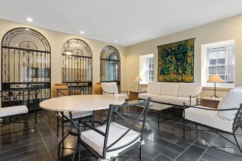 70 East Scott Street Chicago IL 60610
