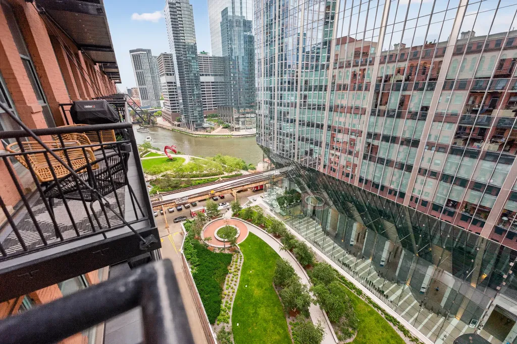 165 North Canal Street Chicago IL 60606