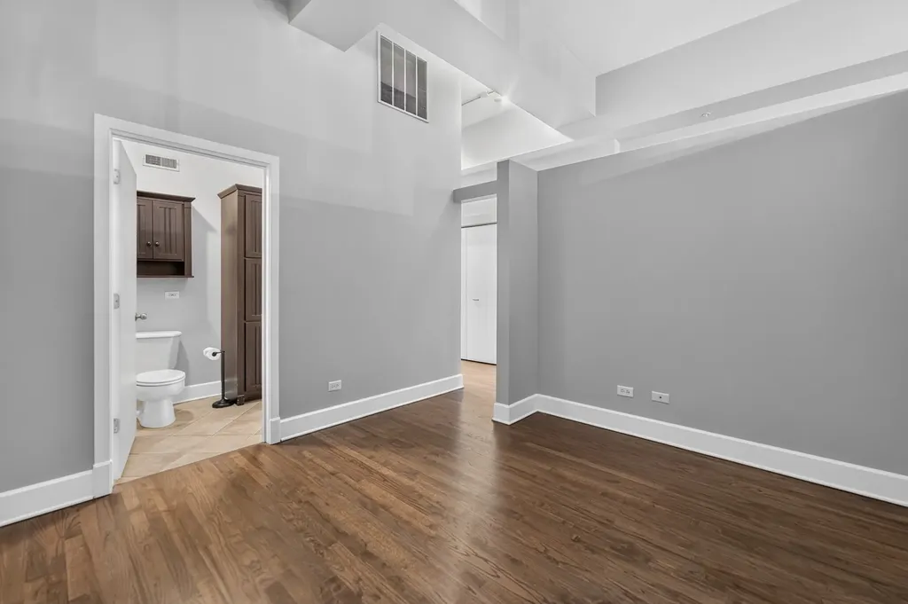 165 North Canal Street Chicago IL 60606