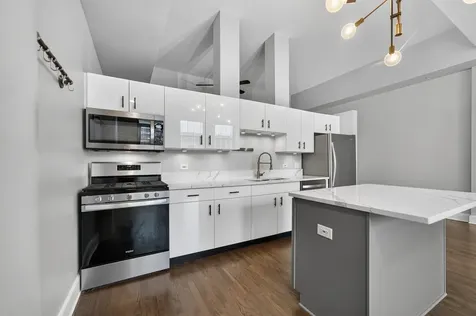 165 North Canal Street Chicago IL 60606