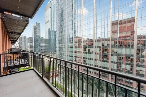 165 North Canal Street Chicago IL 60606