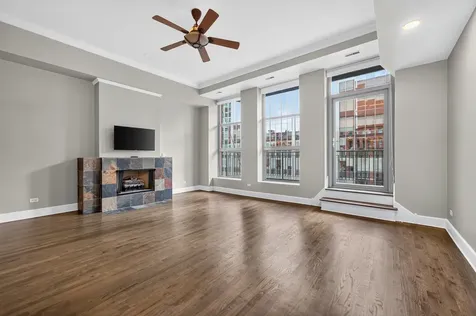 165 North Canal Street Chicago IL 60606