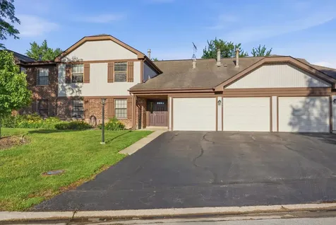 1251 Williamsburg Drive Schaumburg IL 60193