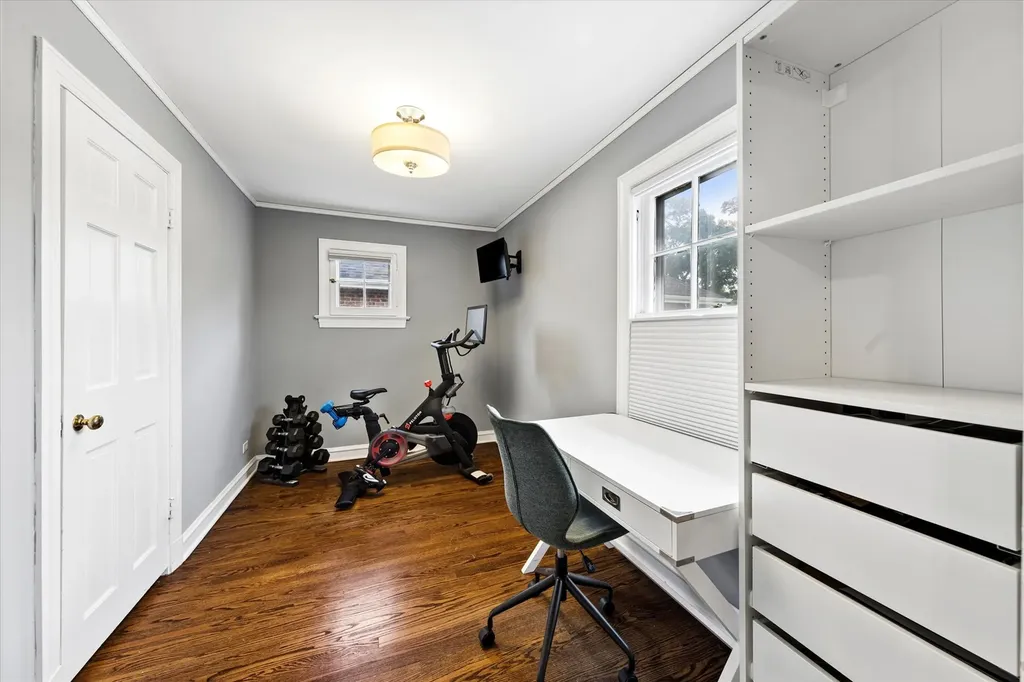 209 South Grace Avenue Elmhurst IL 60126