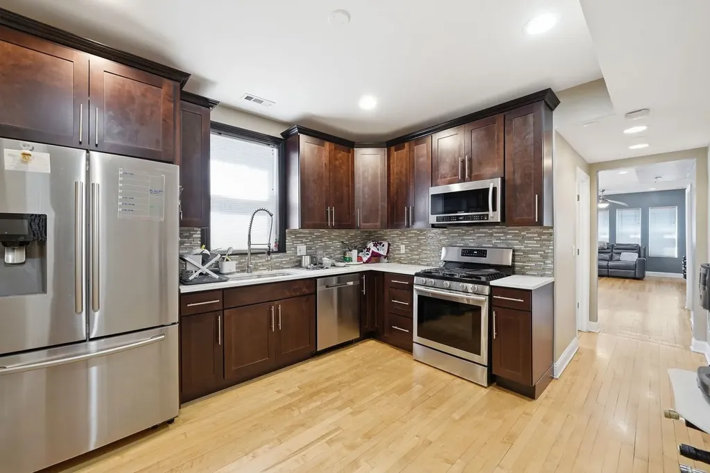 4840 West Wabansia Avenue Chicago IL 60639