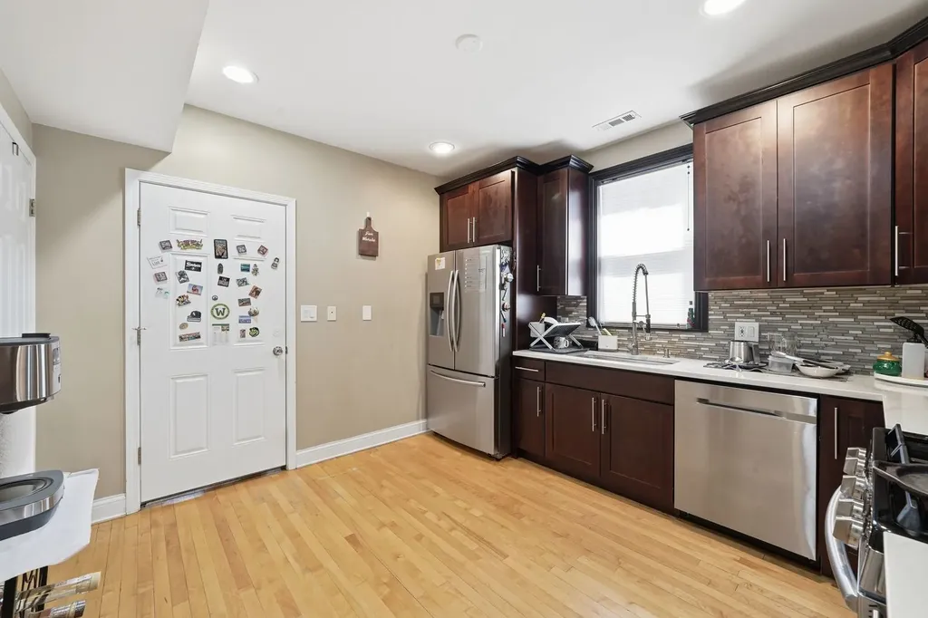 4840 West Wabansia Avenue Chicago IL 60639