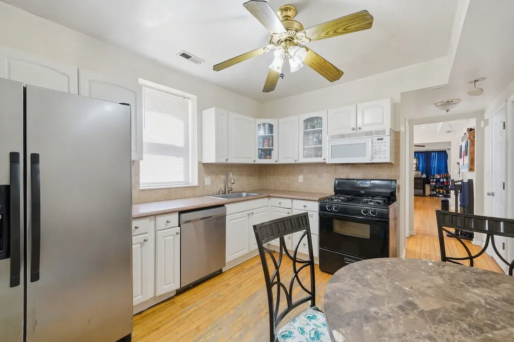 4840 West Wabansia Avenue Chicago IL 60639