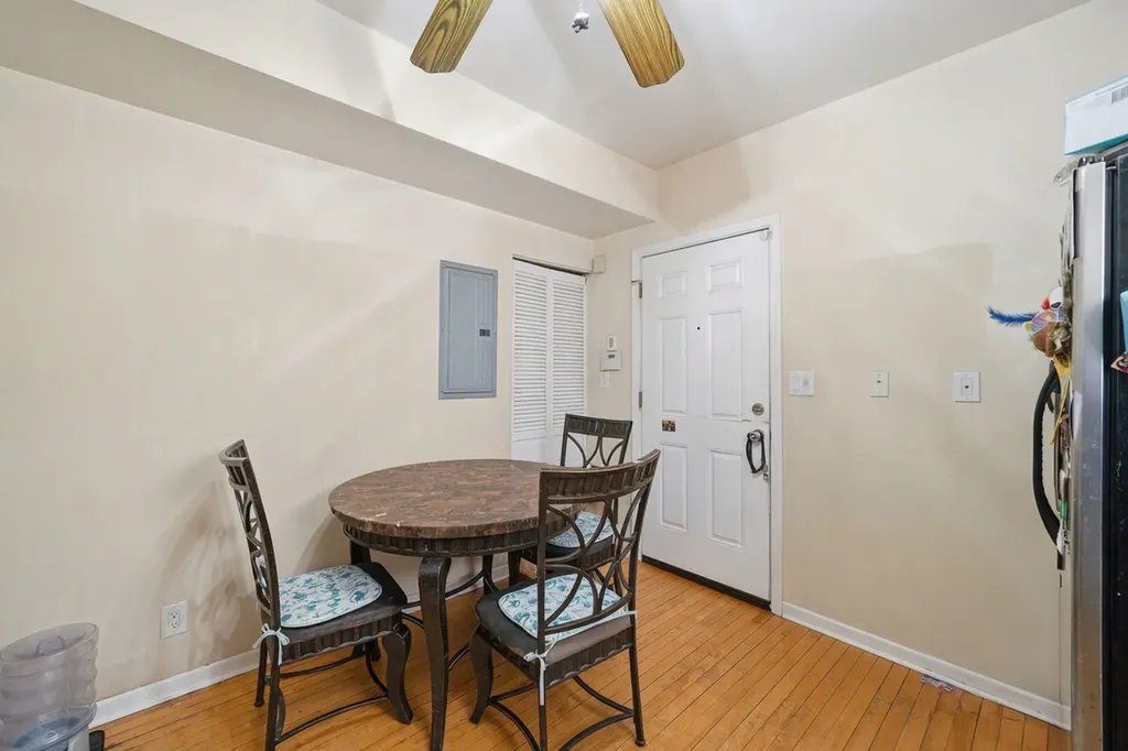 4840 West Wabansia Avenue Chicago IL 60639