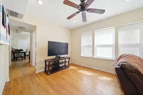 4840 West Wabansia Avenue Chicago IL 60639