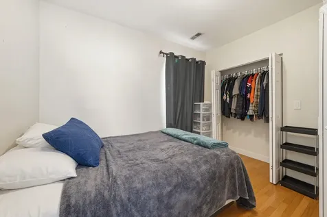 4840 West Wabansia Avenue Chicago IL 60639