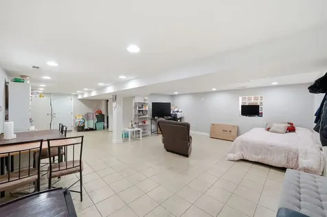 4840 West Wabansia Avenue Chicago IL 60639
